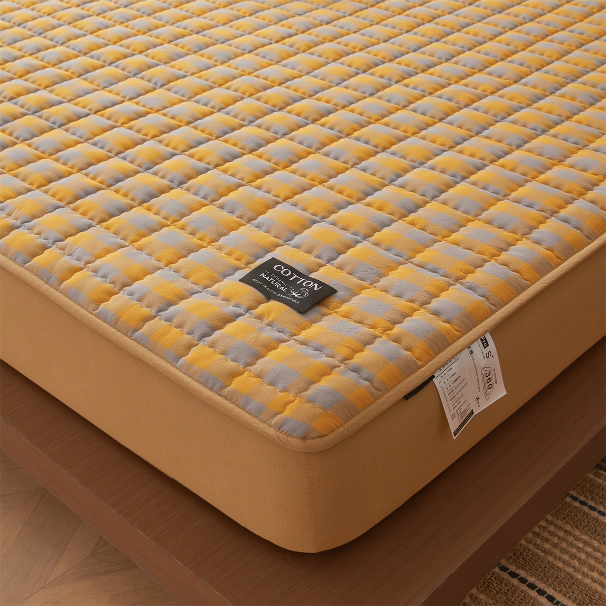 91家纺网 家纺一手货源 找家纺 3C 2026新款全棉水洗棉棉花夹棉床笠 黄灰格