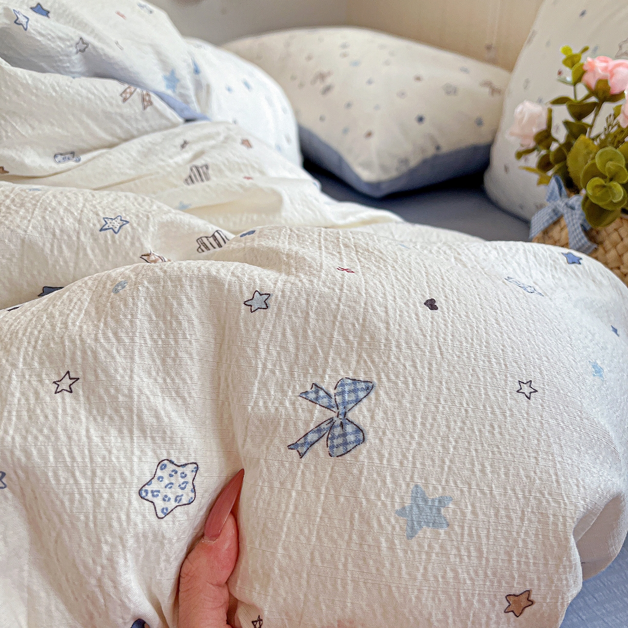 91家纺网 家纺一手货源 找家纺 N先生+V 13814689556 发大图/买家秀 2026春夏新款泡芙云感双层纱四件套 蓝色星空