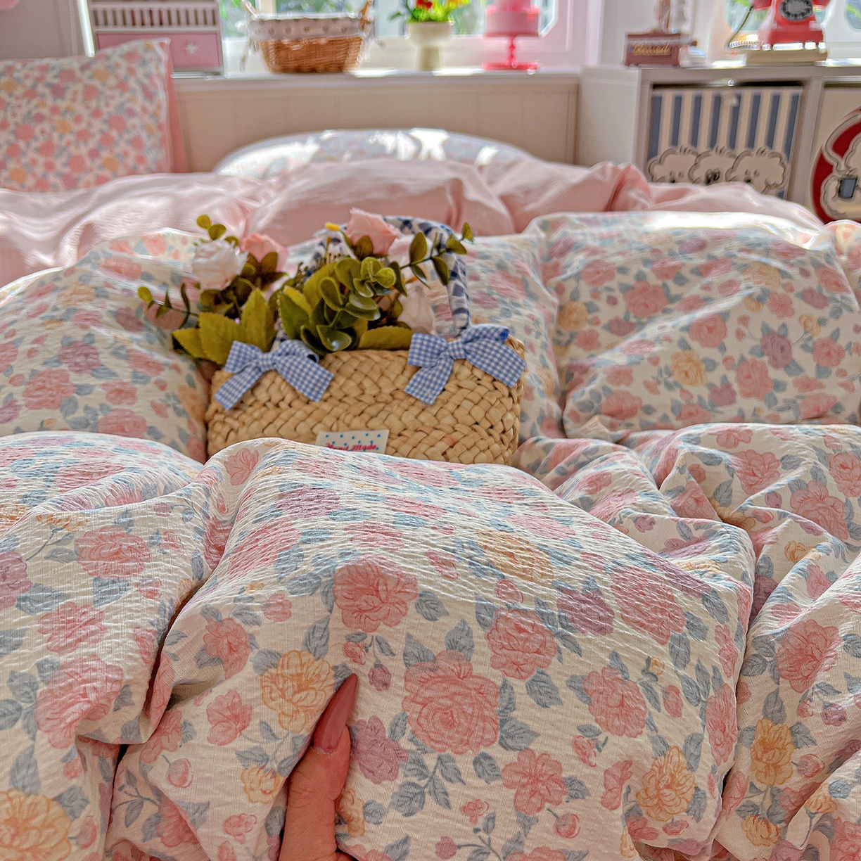 91家纺网 家纺一手货源 找家纺 N先生+V 13814689556 发大图/买家秀 2026春夏新款泡芙云感双层纱四件套 春风里