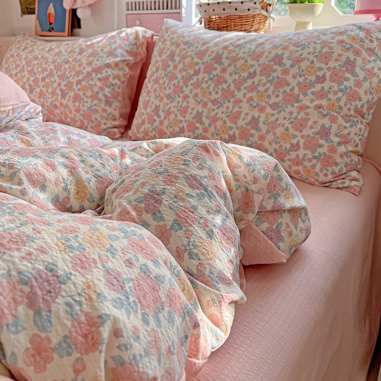 91家纺网 家纺一手货源 找家纺 N先生+V 13814689556 发大图/买家秀 2026春夏新款泡芙云感双层纱四件套 春风里