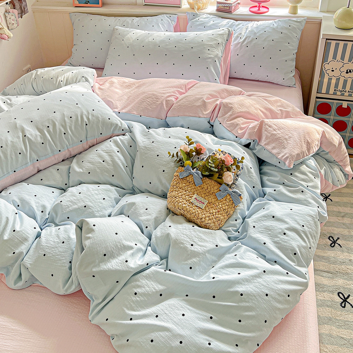 91家纺网 家纺一手货源 找家纺 N先生+V 13814689556 发大图/买家秀 2026春夏新款泡芙云感双层纱四件套 蓝色波点