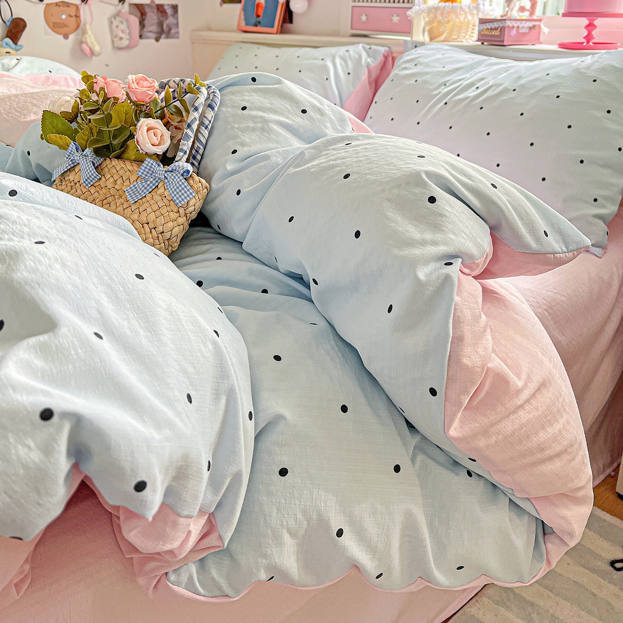 91家纺网 家纺一手货源 找家纺 N先生+V 13814689556 发大图/买家秀 2026春夏新款泡芙云感双层纱四件套 蓝色波点