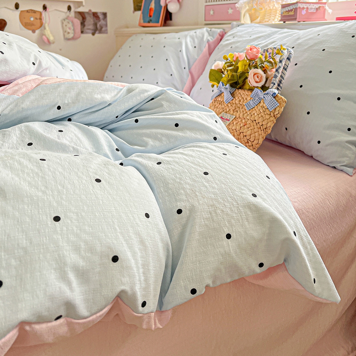 91家纺网 家纺一手货源 找家纺 N先生+V 13814689556 发大图/买家秀 2026春夏新款泡芙云感双层纱四件套 蓝色波点