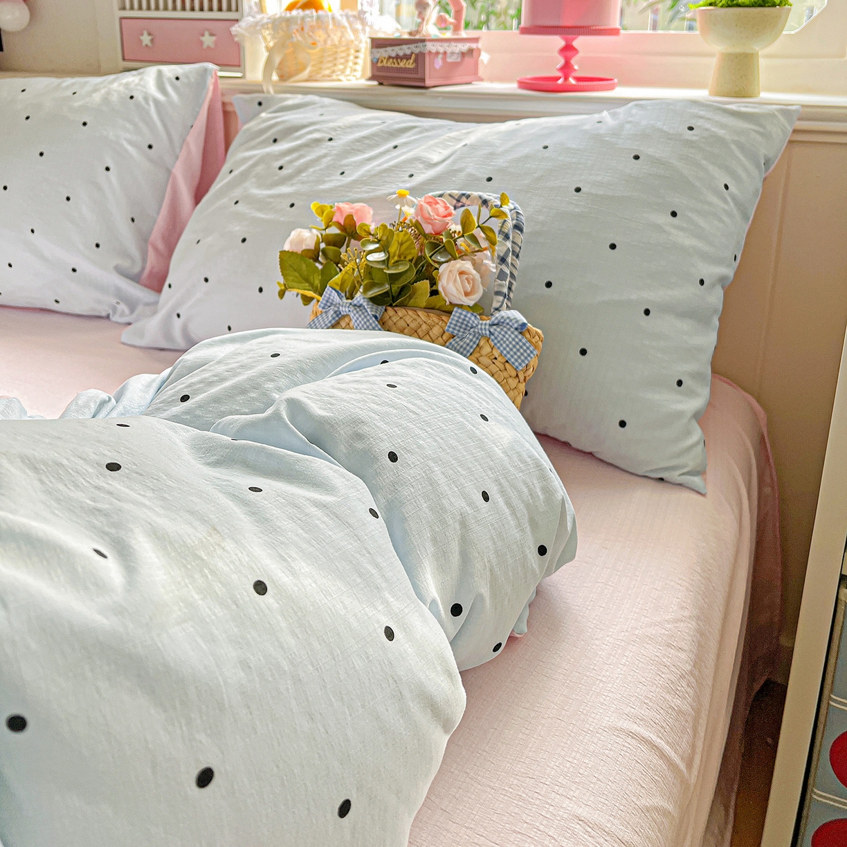 91家纺网 家纺一手货源 找家纺 N先生+V 13814689556 发大图/买家秀 2026春夏新款泡芙云感双层纱四件套 蓝色波点