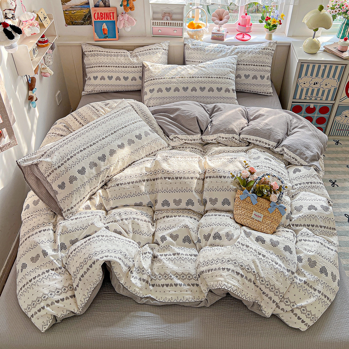 91家纺网 家纺一手货源 找家纺 N先生+V 13814689556 发大图/买家秀 2026春夏新款泡芙云感双层纱四件套 小确幸