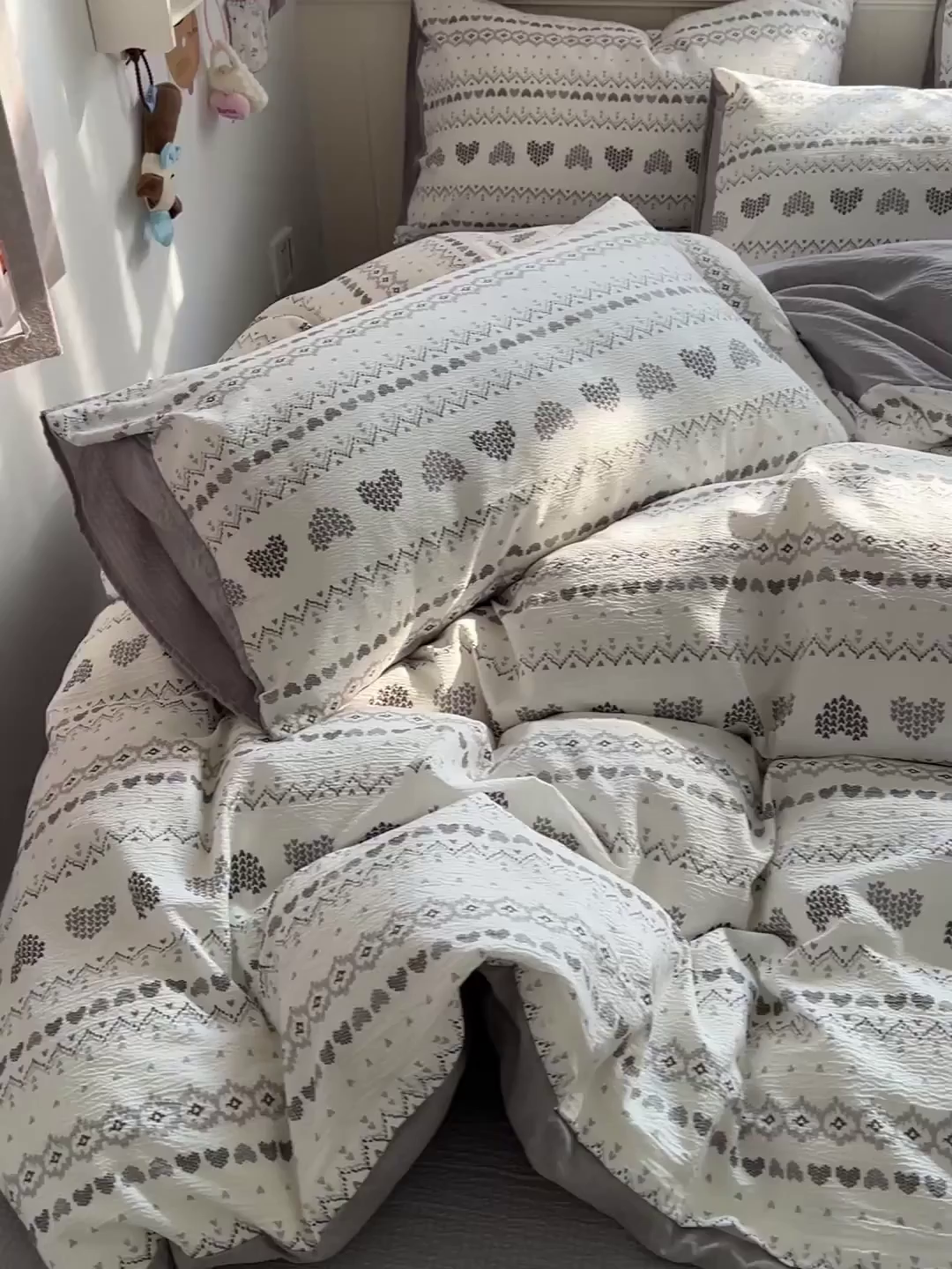 91家纺网 家纺一手货源 找家纺 N先生+V 13814689556 发大图/买家秀 2026春夏新款泡芙云感双层纱四件套 小确幸