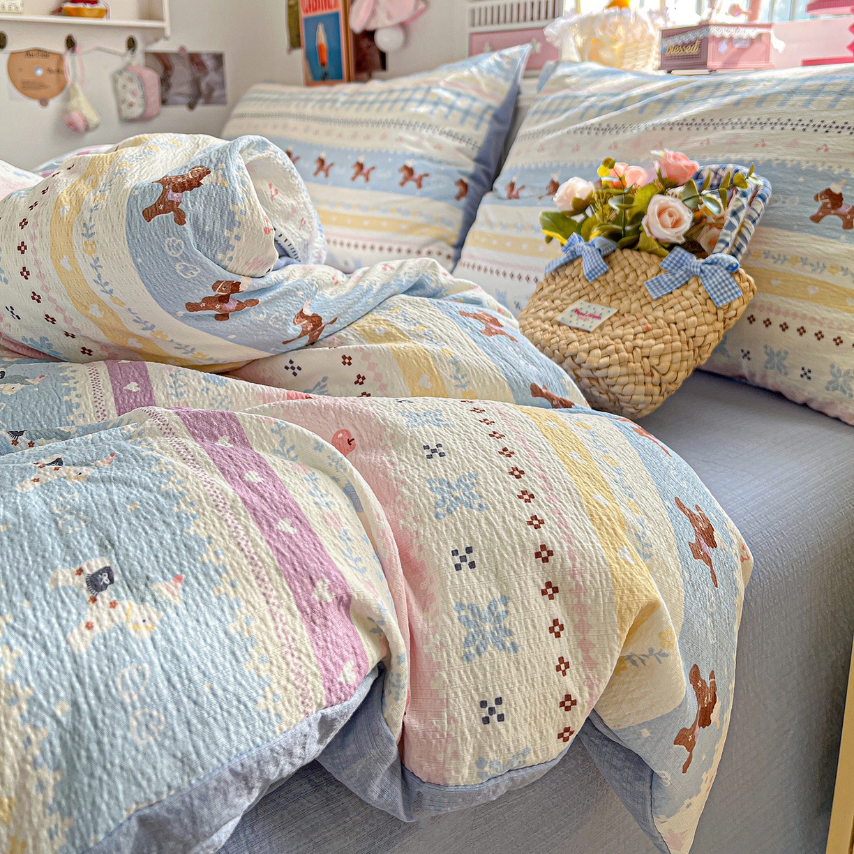 91家纺网 家纺一手货源 找家纺 N先生+V 13814689556 发大图/买家秀 2026春夏新款泡芙云感双层纱四件套 旋转木马