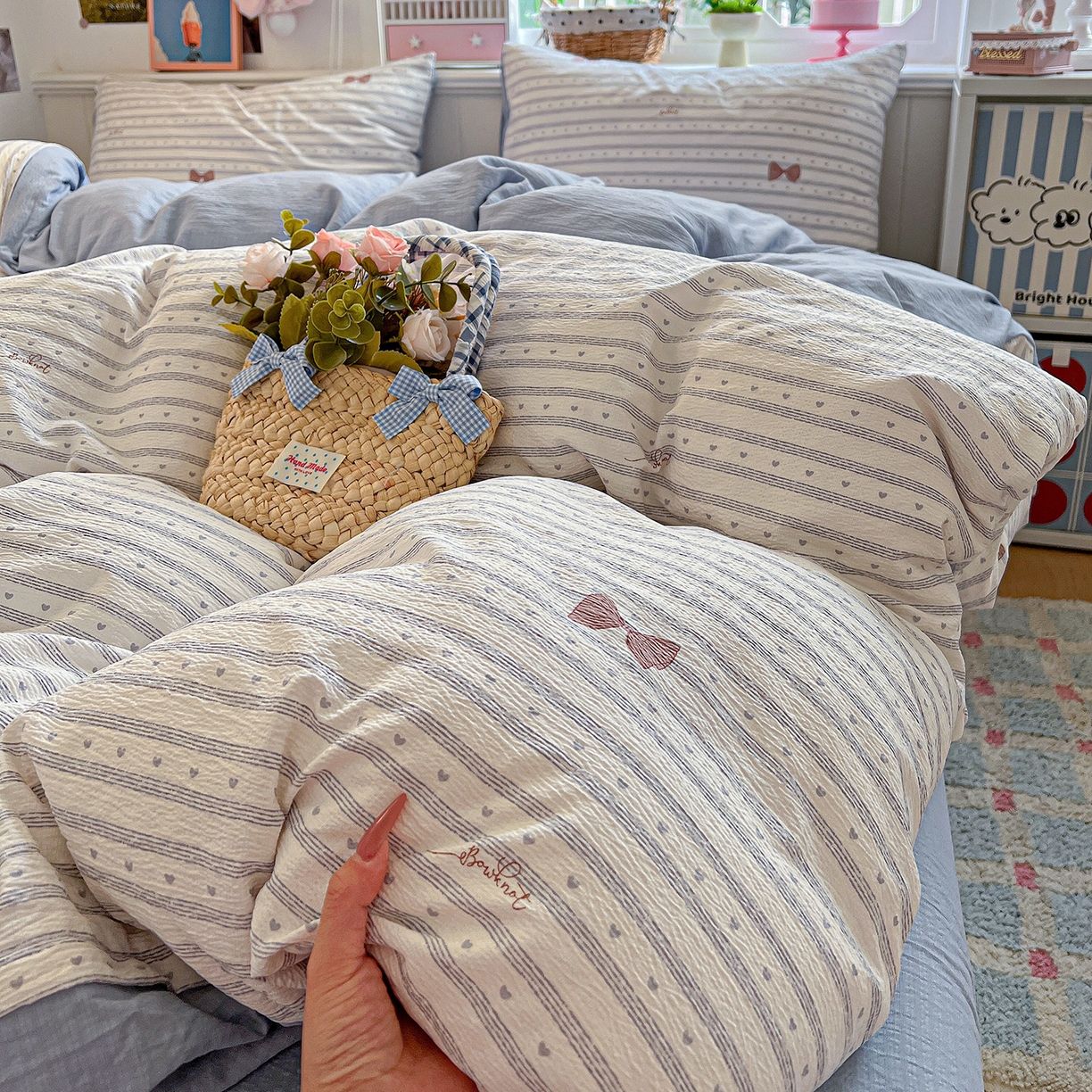 91家纺网 家纺一手货源 找家纺 （总）N先生+V 13814689556 发大图/买家秀 2026春夏新款泡芙云感双层纱四件套