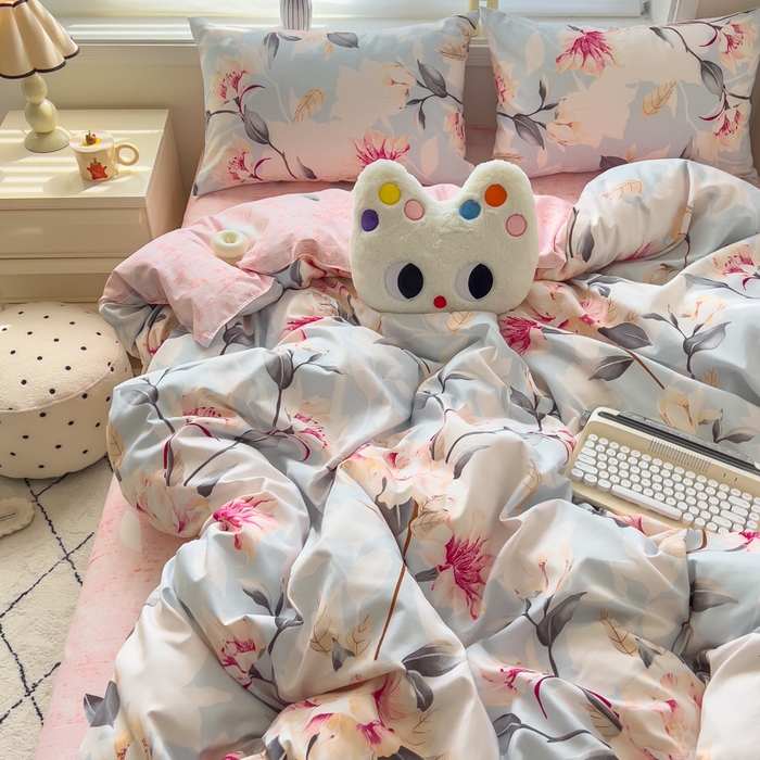 91家纺网 家纺一手货源 找家纺 （总）灿哈家纺 植物羊绒加厚磨毛水洗棉亲肤棉四件套套件单被套单品,时尚空间,小时光,暖阳,开心世界,开心日记,贝纳,几何方块,芊芊生活,花朵小兔,油画花韵,梦影花香,丰硕年华《蓝》,好朋友,帕拉图,一帘忧梦,哆来咪,快乐时光,盛夏果实,米娜兔,甜心庄园,欢乐颂,草莓熊,绿植印画,快乐巴布,爱情海,乖巧可爱,欢乐熊,潮范清丽,花团锦簇,寂寞沙洲,方格日记,欧风靓颖,海洋童话,迪欧,阳光海岸,梦想花园,桃子妖妖,初夏紫,初夏橘,丛林免,灿烂时光,哈哈狗,彼岸花开,可圈可点,沐浴阳光,吉言,大耳兔