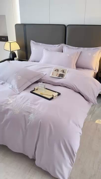 91家纺网 家纺一手货源 找家纺 森林雨 【素-凝绣】2026新款133x76高精密刺绣100%全棉四件套 春妍-海沫紫