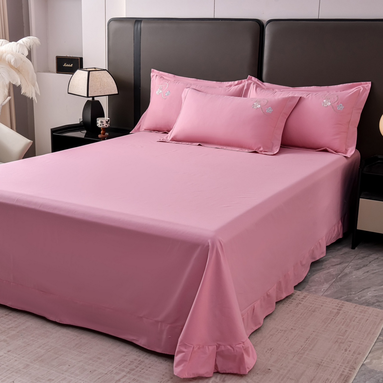 91家纺网 家纺一手货源 找家纺 森林雨 【素-凝绣】2026新款133x76高精密刺绣100%全棉四件套 春妍-蔷薇粉