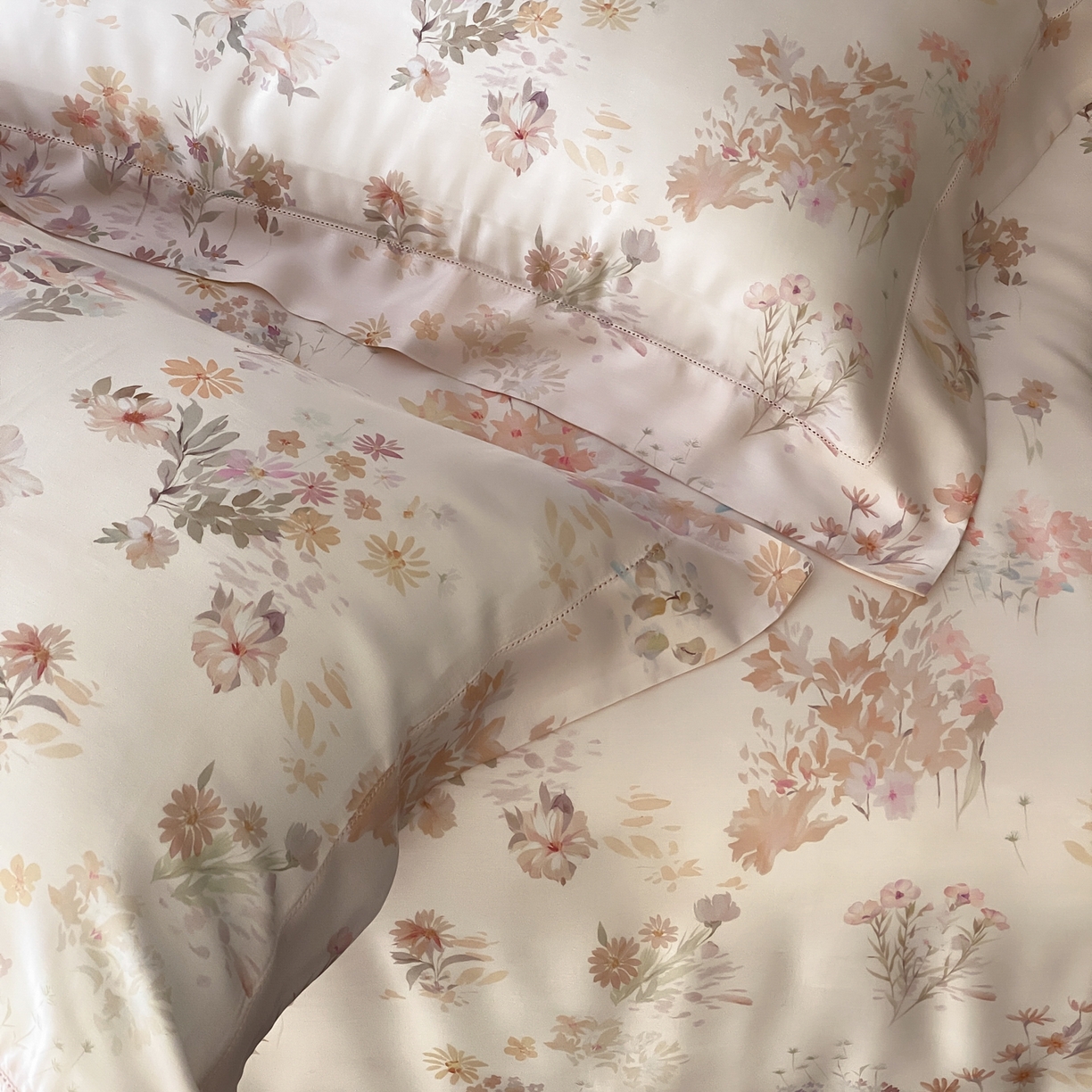 91家纺网 家纺一手货源 找家纺 云栖家居 2026新款春夏60支兰精天丝四件套-初夏 初夏-粉