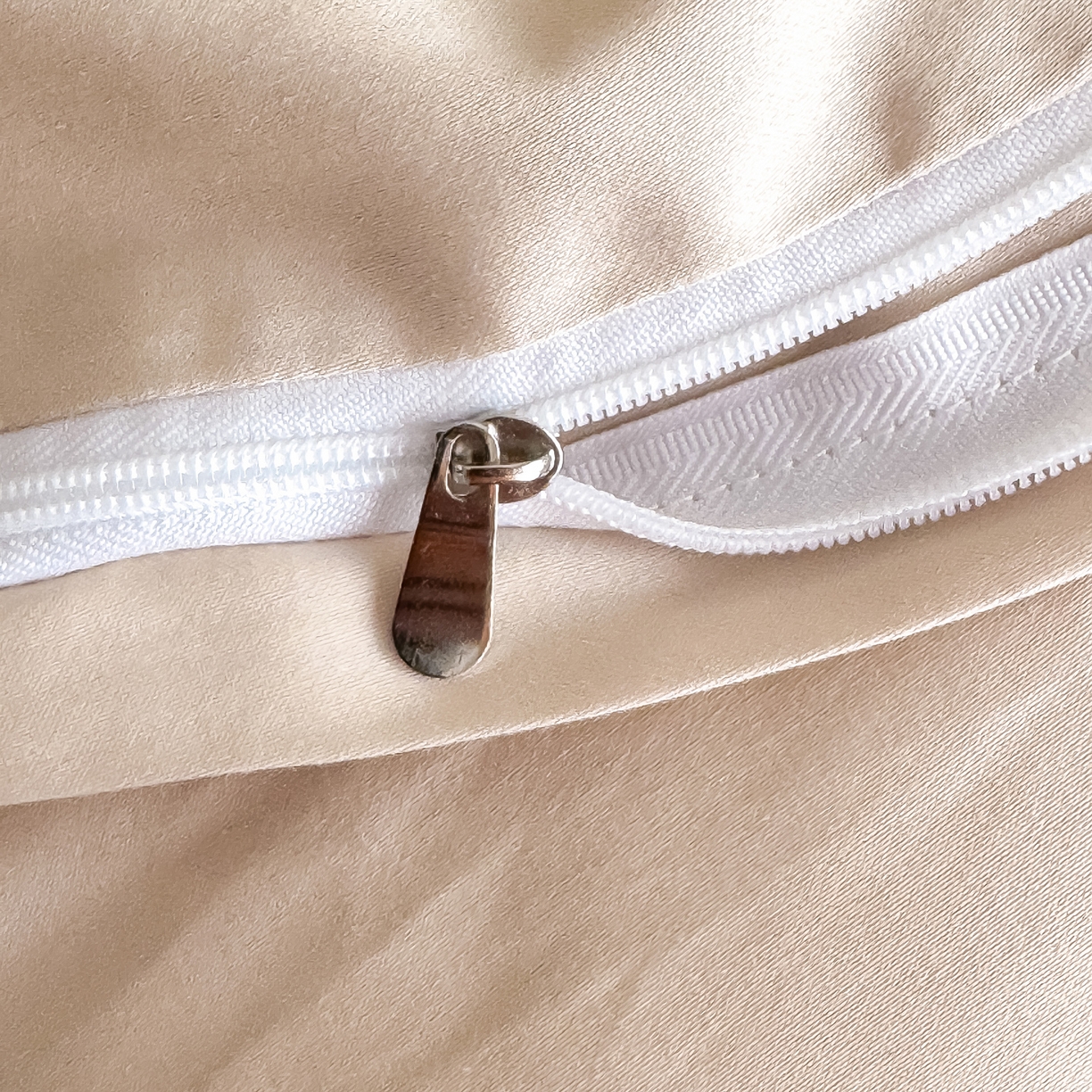 91家纺网 家纺一手货源 找家纺 森林雨 【翡-鎏光】2026高端双股50S新疆长绒棉提花埋绳工艺款四件套 轻羽-啤酒金