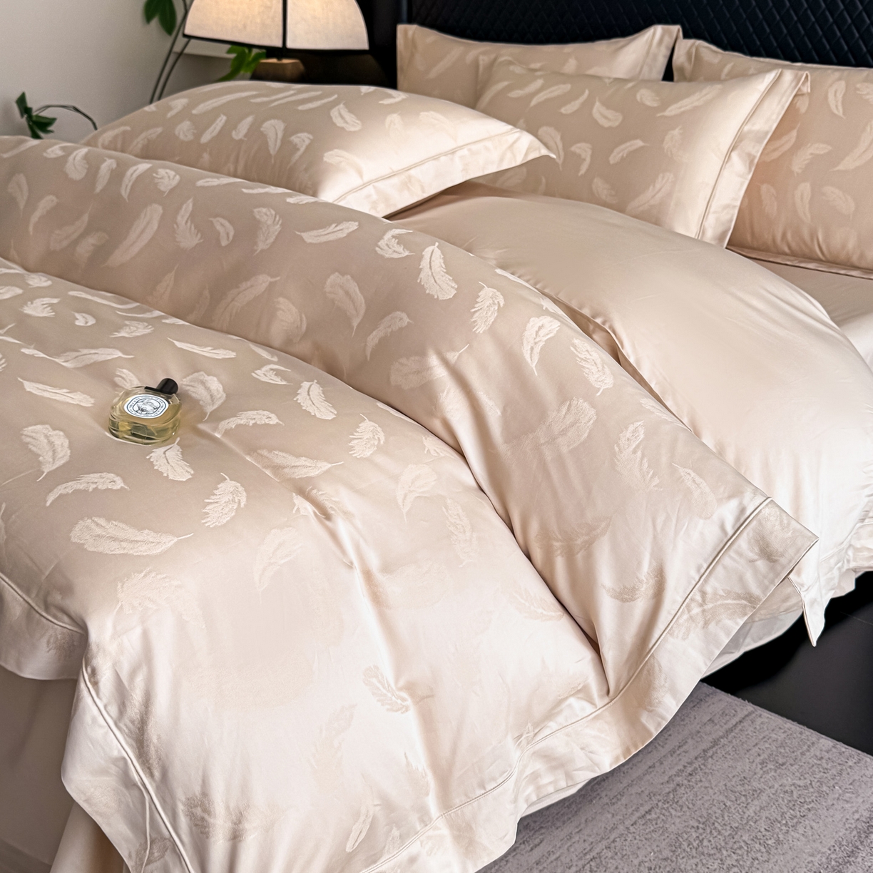 91家纺网 家纺一手货源 找家纺 森林雨 【翡-鎏光】2026高端双股50S新疆长绒棉提花埋绳工艺款四件套 轻羽-啤酒金