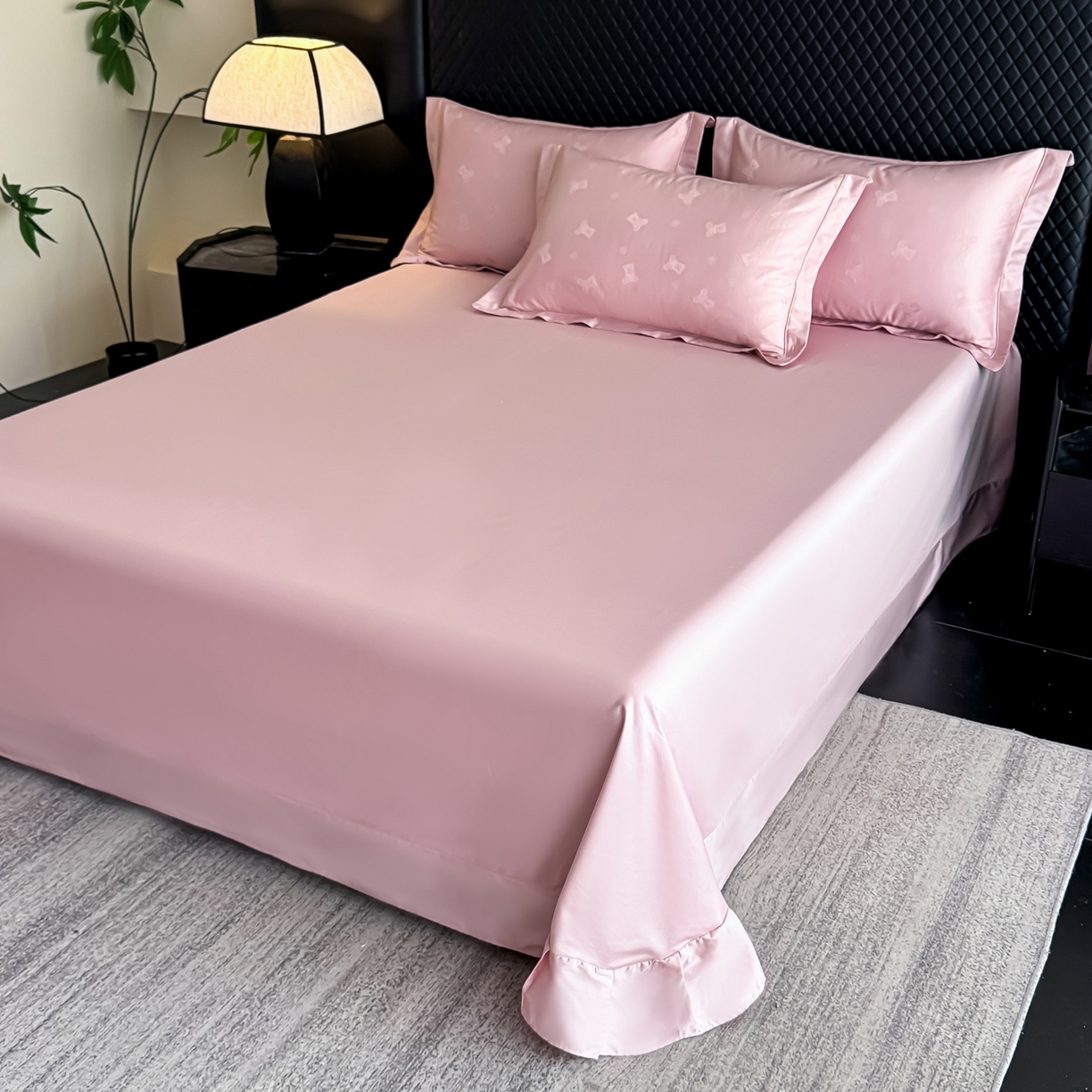 91家纺网 家纺一手货源 找家纺 森林雨 【翡-鎏光】2026高端双股50S新疆长绒棉提花埋绳工艺款四件套 熊斯基-萝莉粉