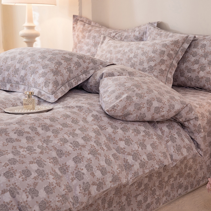 91家纺网 家纺一手货源 找家纺 磨毛世家家纺 2026新款铂金磨毛纯棉加厚全棉磨毛四件套 花团锦簇-灰