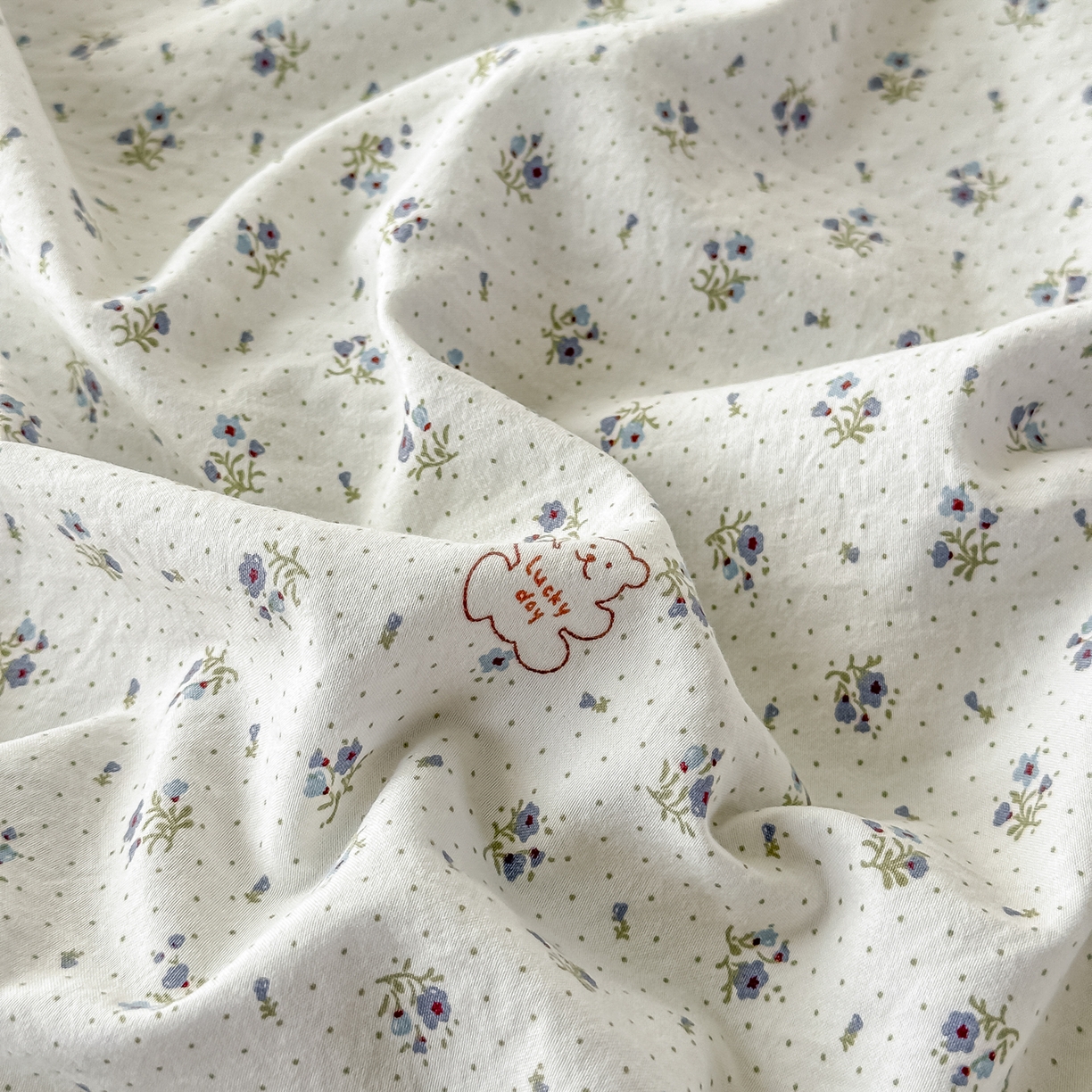 91家纺网 家纺一手货源 找家纺 梓之赫 2026新款古法水洗云感棉四件套 小熊依梦-蓝