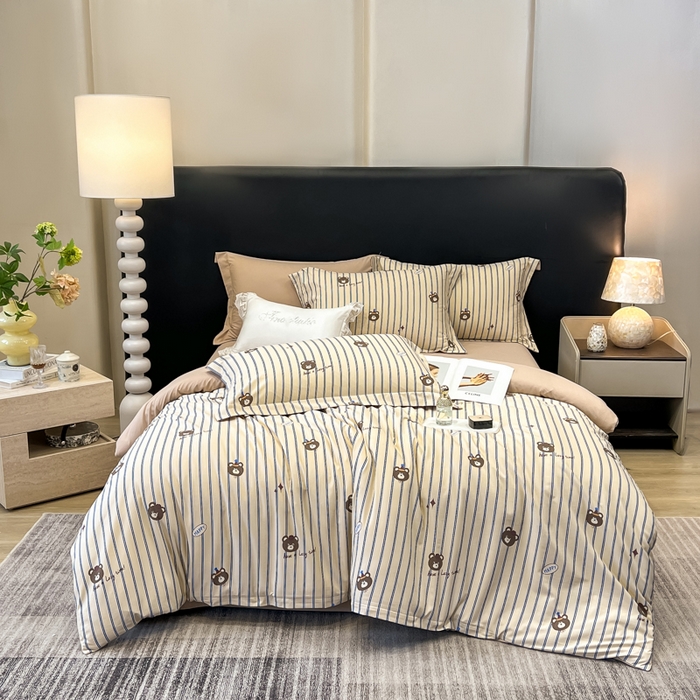 91家纺网 家纺一手货源 找家纺 繁花家居 2026凉感云丝棉高克重冰感天丝绵四件套 蓝条小熊