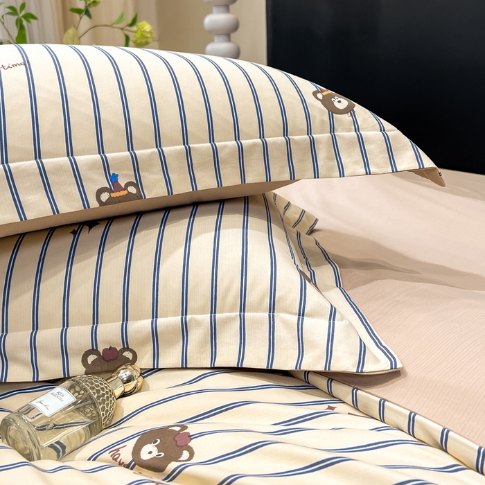 91家纺网 家纺一手货源 找家纺 繁花家居 2026凉感云丝棉高克重冰感天丝绵四件套 蓝条小熊