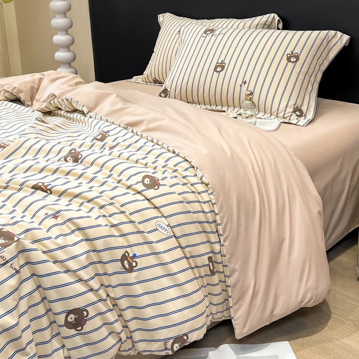 91家纺网 家纺一手货源 找家纺 繁花家居 2026凉感云丝棉高克重冰感天丝绵四件套 蓝条小熊