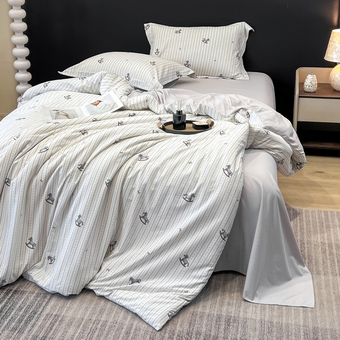 91家纺网 家纺一手货源 找家纺 繁花家居 2026凉感云丝棉高克重冰感天丝绵四件套 童心木马