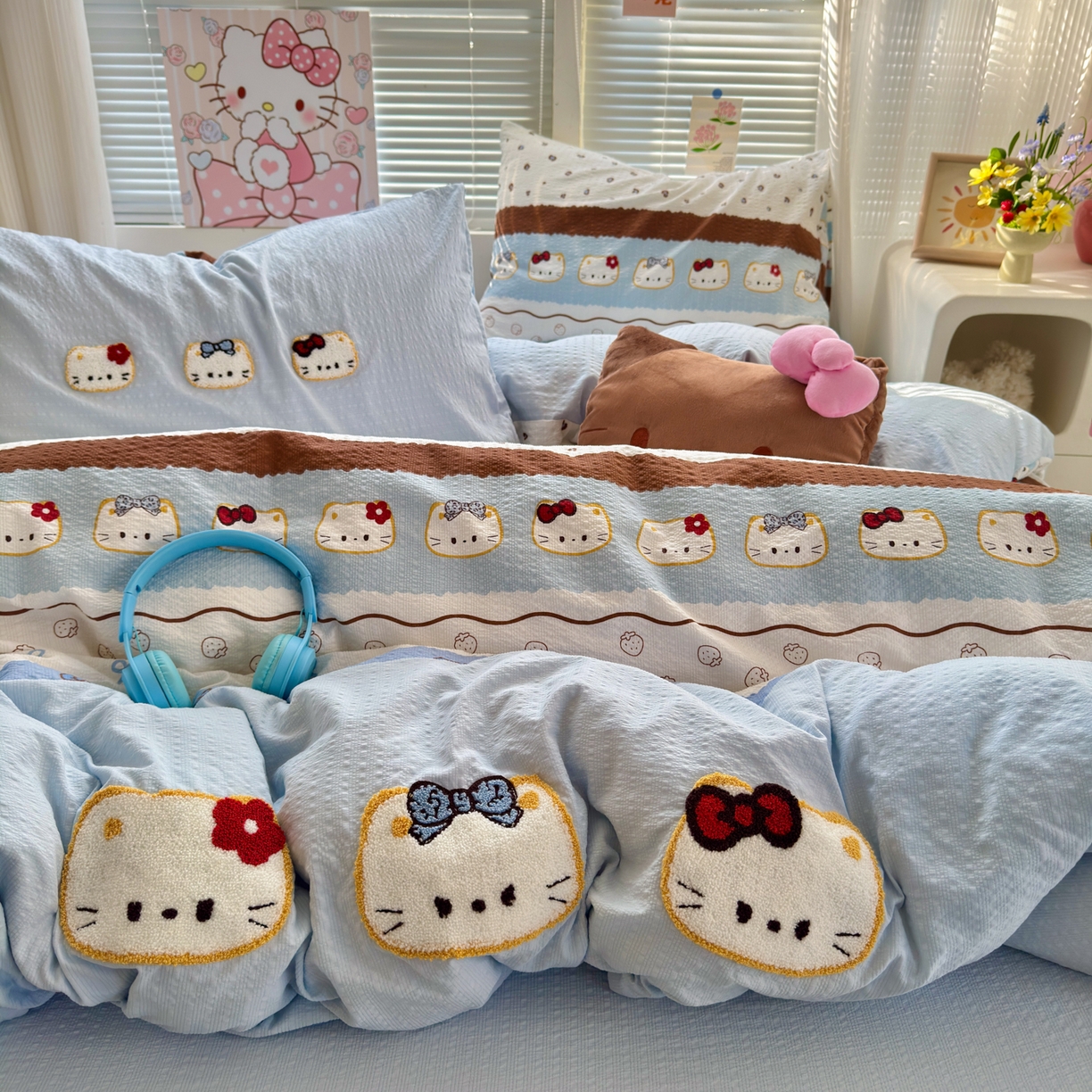 91家纺网 家纺一手货源 找家纺 三元色 2026新款泡芙费尔岛绣花四件套 费尔岛-草莓KT