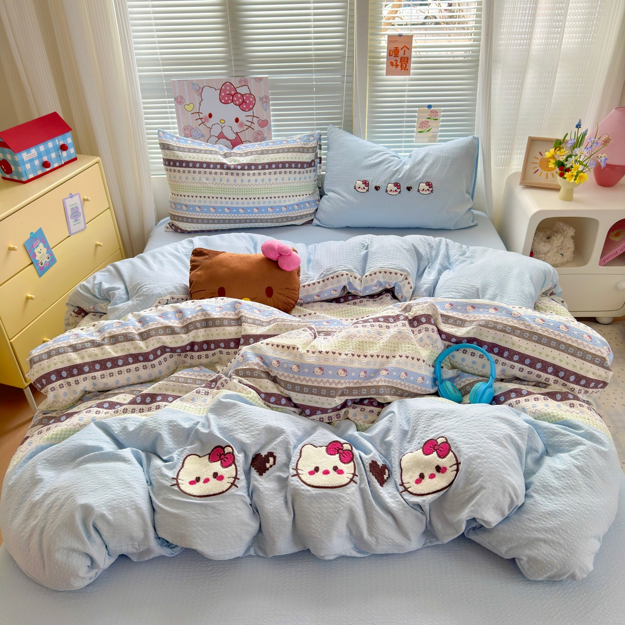 91家纺网 家纺一手货源 找家纺 三元色 2026新款泡芙费尔岛绣花四件套 费尔岛-甜心KT蓝