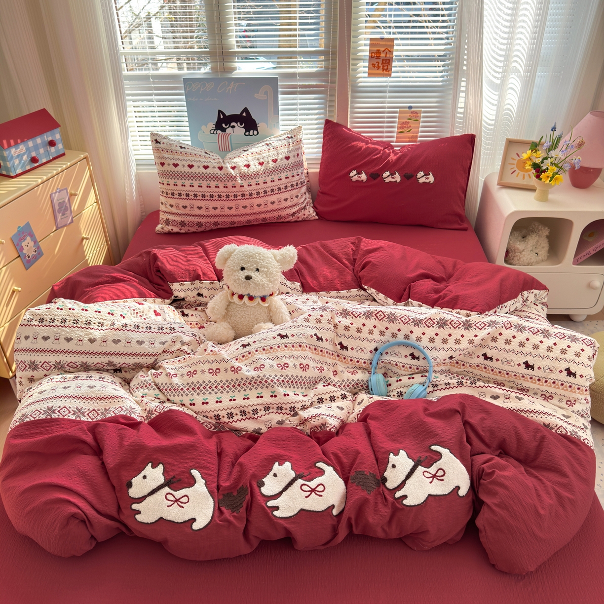 91家纺网 家纺一手货源 找家纺 三元色 2026新款泡芙费尔岛绣花四件套 费尔岛-心动小狗