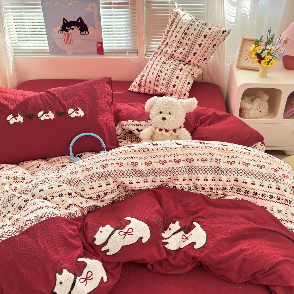 91家纺网 家纺一手货源 找家纺 三元色 2026新款泡芙费尔岛绣花四件套 费尔岛-心动小狗