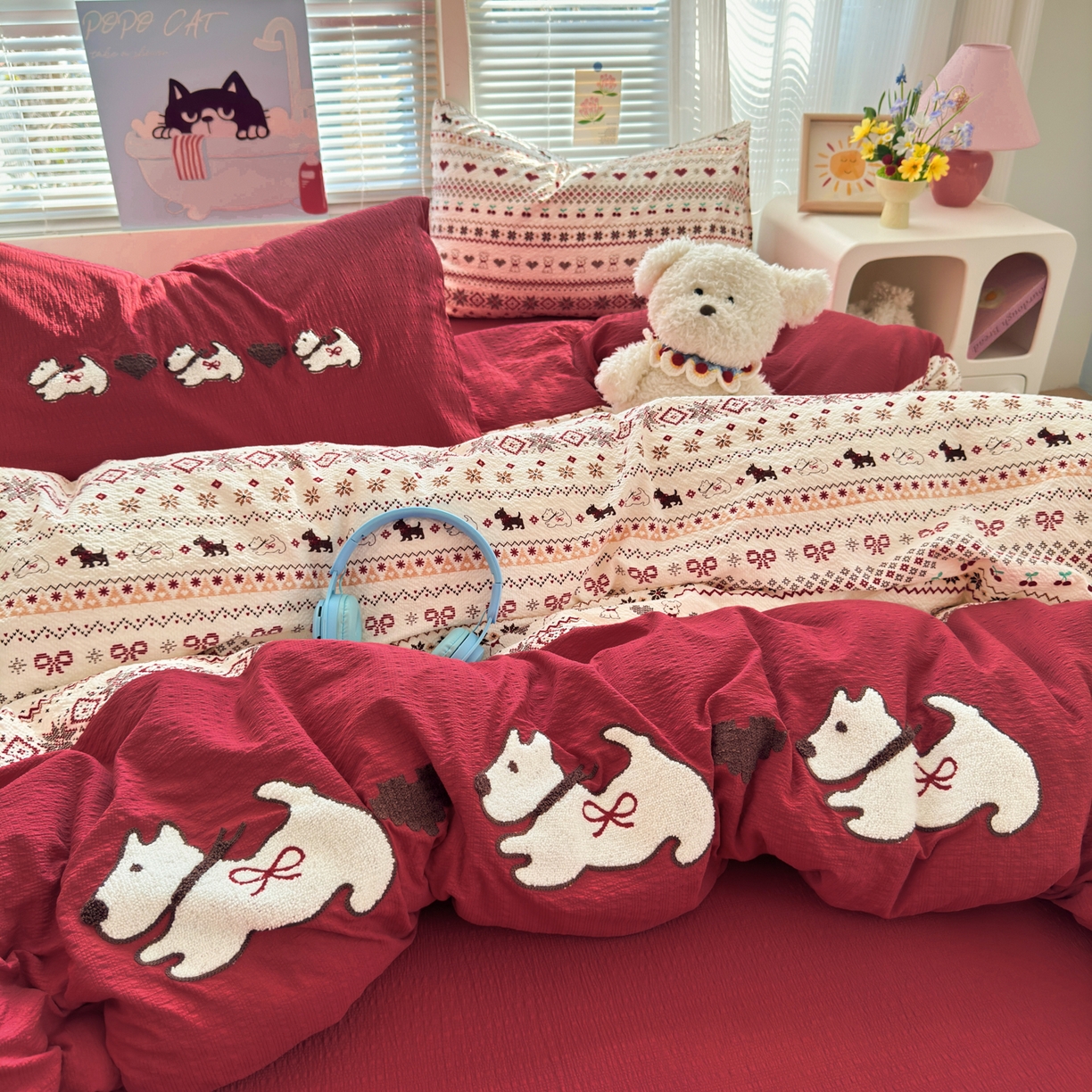 91家纺网 家纺一手货源 找家纺 三元色 2026新款泡芙费尔岛绣花四件套 费尔岛-心动小狗