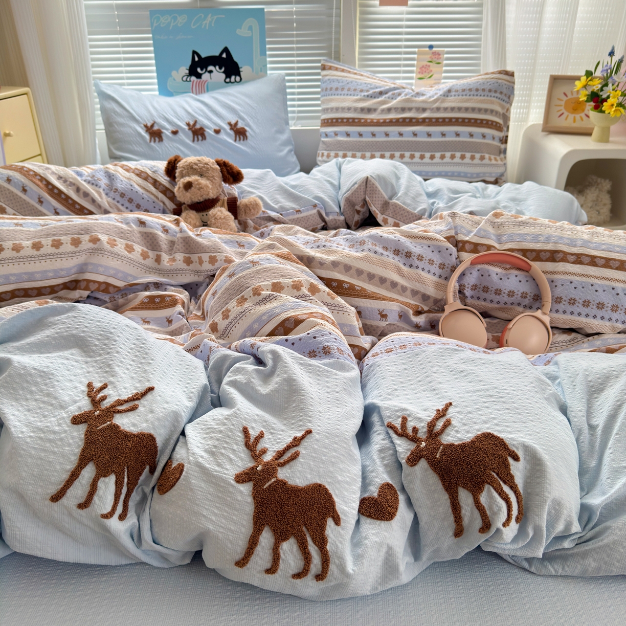 91家纺网 家纺一手货源 找家纺 三元色 2026新款泡芙费尔岛绣花四件套 费尔岛-心动驯鹿