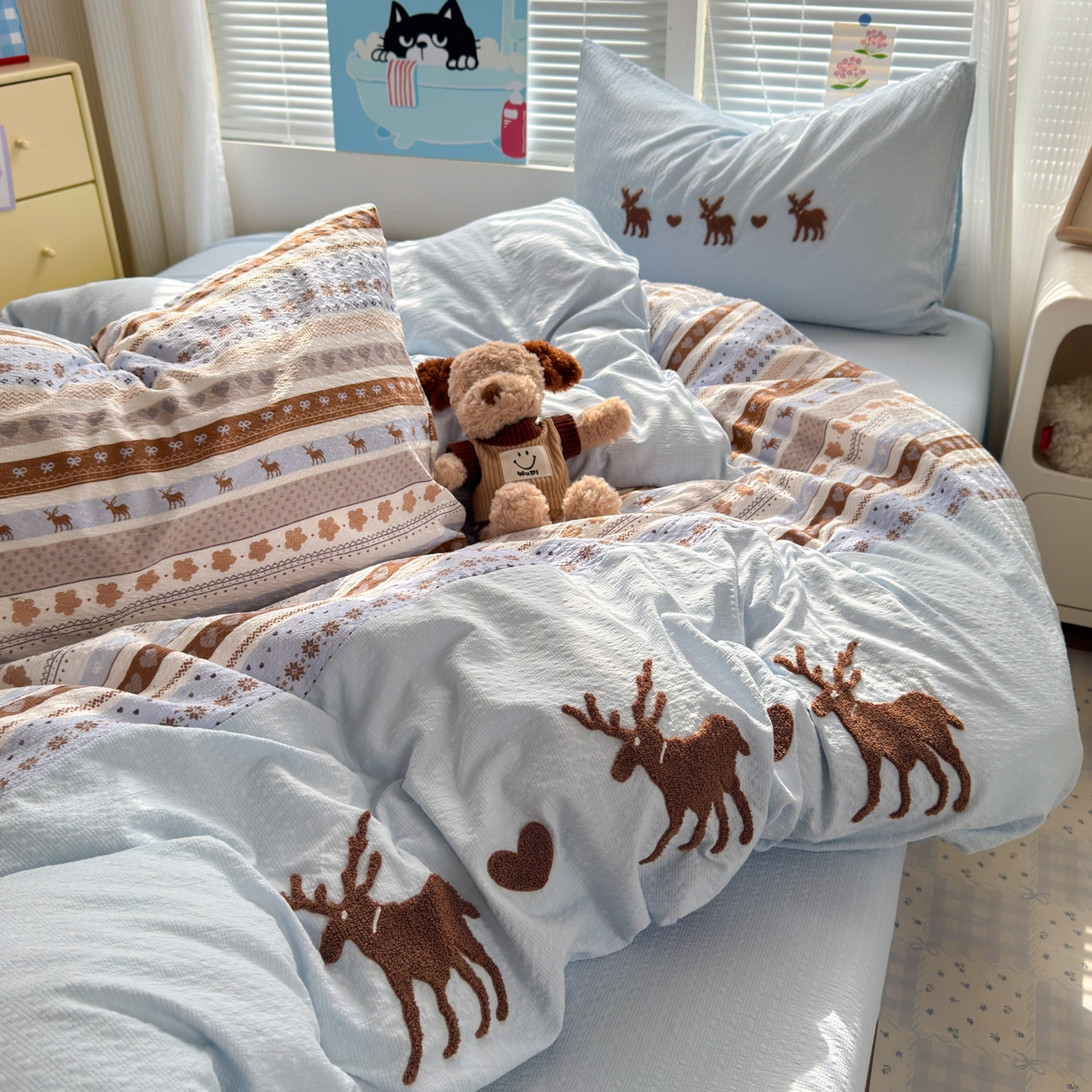 91家纺网 家纺一手货源 找家纺 三元色 2026新款泡芙费尔岛绣花四件套 费尔岛-心动驯鹿