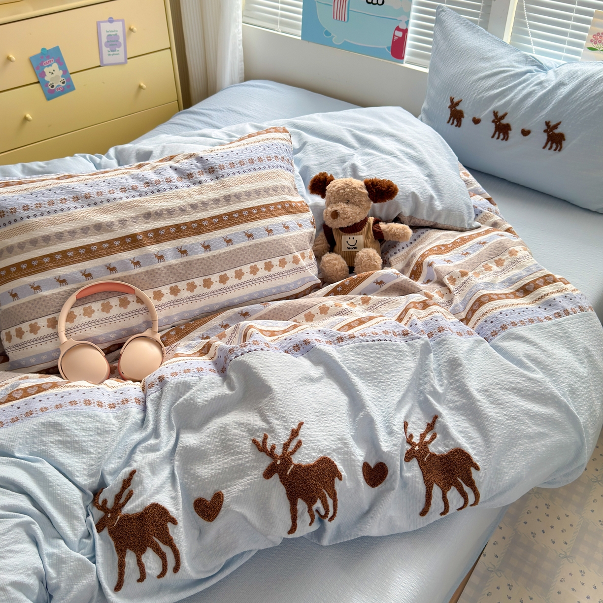 91家纺网 家纺一手货源 找家纺 三元色 2026新款泡芙费尔岛绣花四件套 费尔岛-心动驯鹿