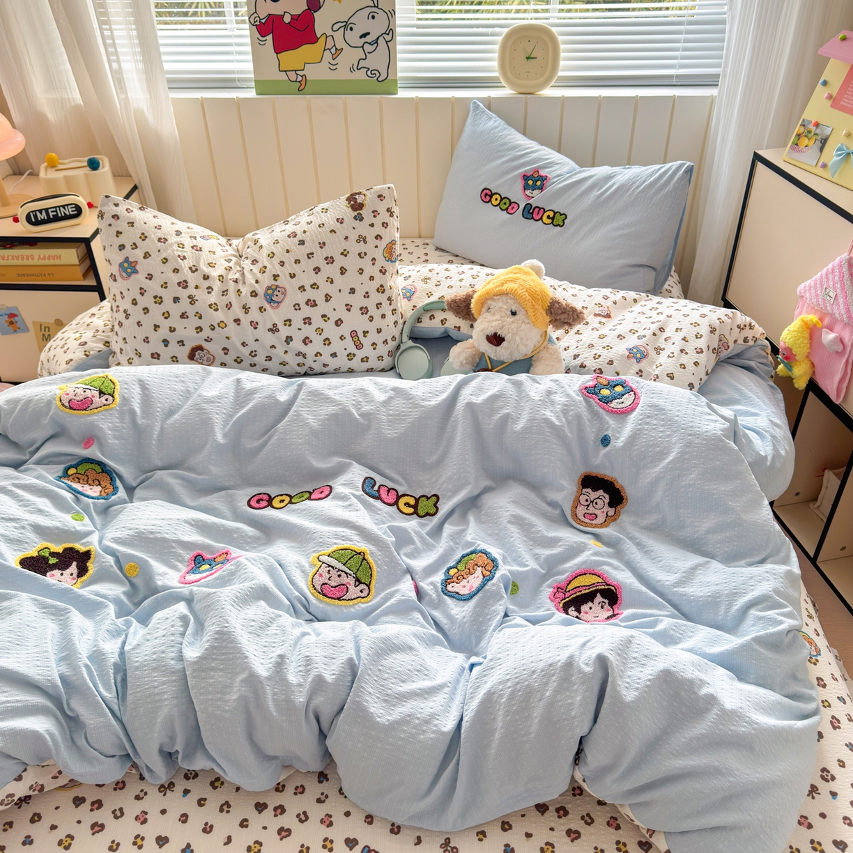 91家纺网 家纺一手货源 找家纺 三元色 2026新款泡芙双层纱豹纹系列四件套 野原一家-蓝