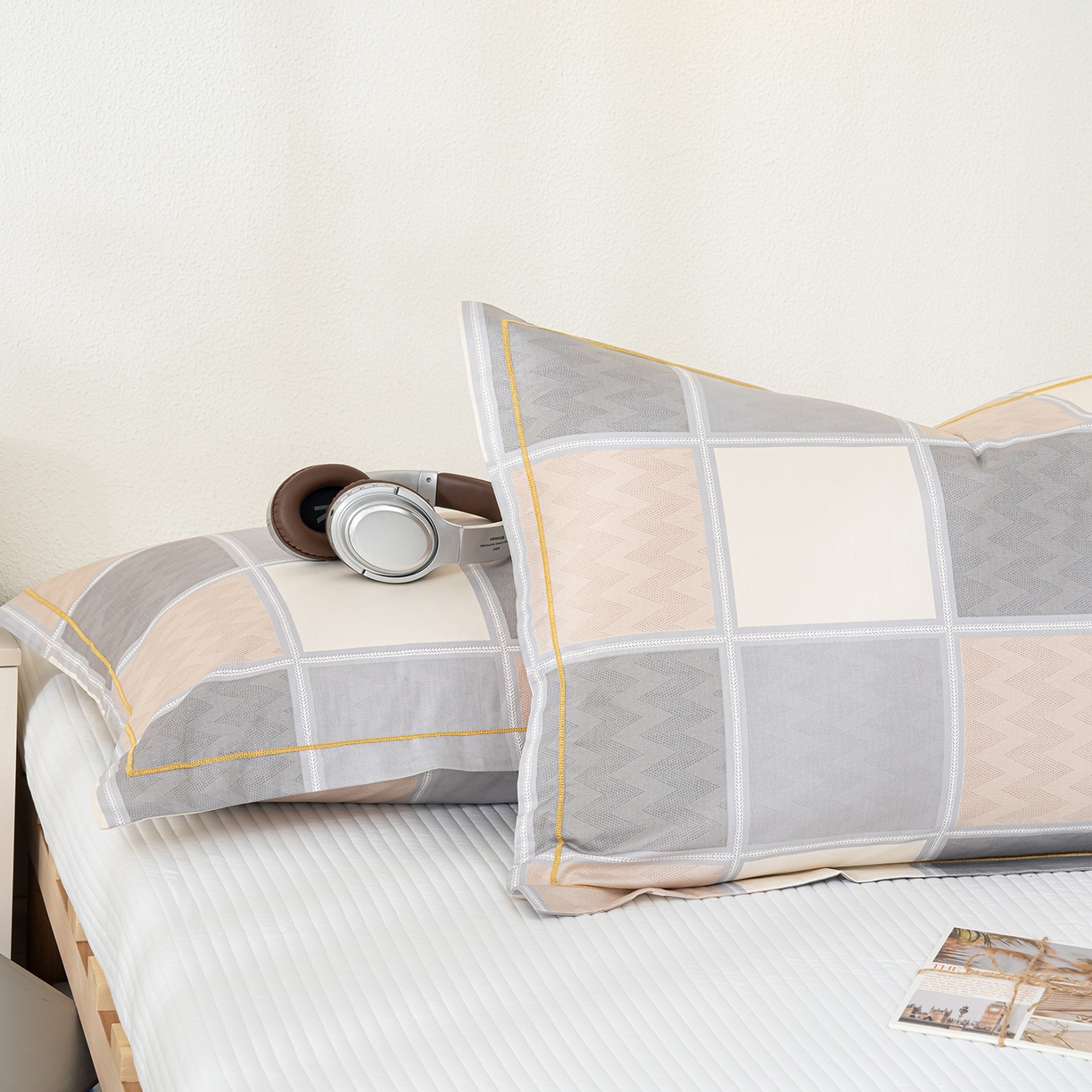 91家纺网 家纺一手货源 找家纺 良佐生活 2026新款40支铂金精梳全棉一字绣枕套 云川