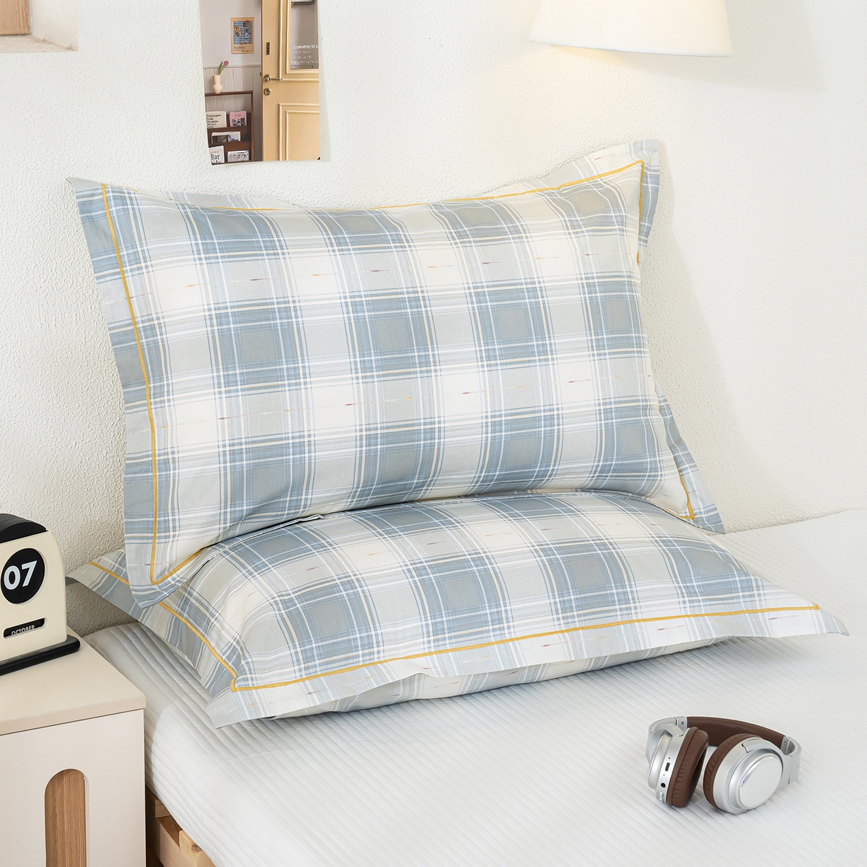 91家纺网 家纺一手货源 找家纺 良佐生活 2026新款40支铂金精梳全棉一字绣枕套 溪言-兰