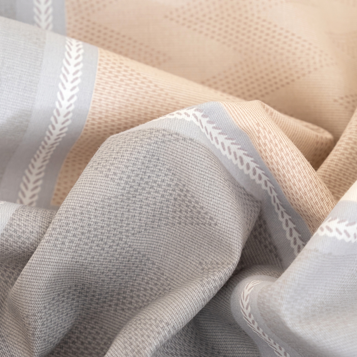 91家纺网 家纺一手货源 找家纺 良佐生活 2026新款40支铂金精梳全棉一字绣枕套 云川