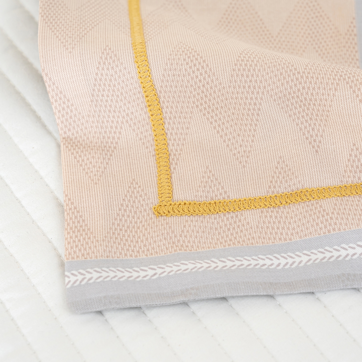 91家纺网 家纺一手货源 找家纺 良佐生活 2026新款40支铂金精梳全棉一字绣枕套 云川