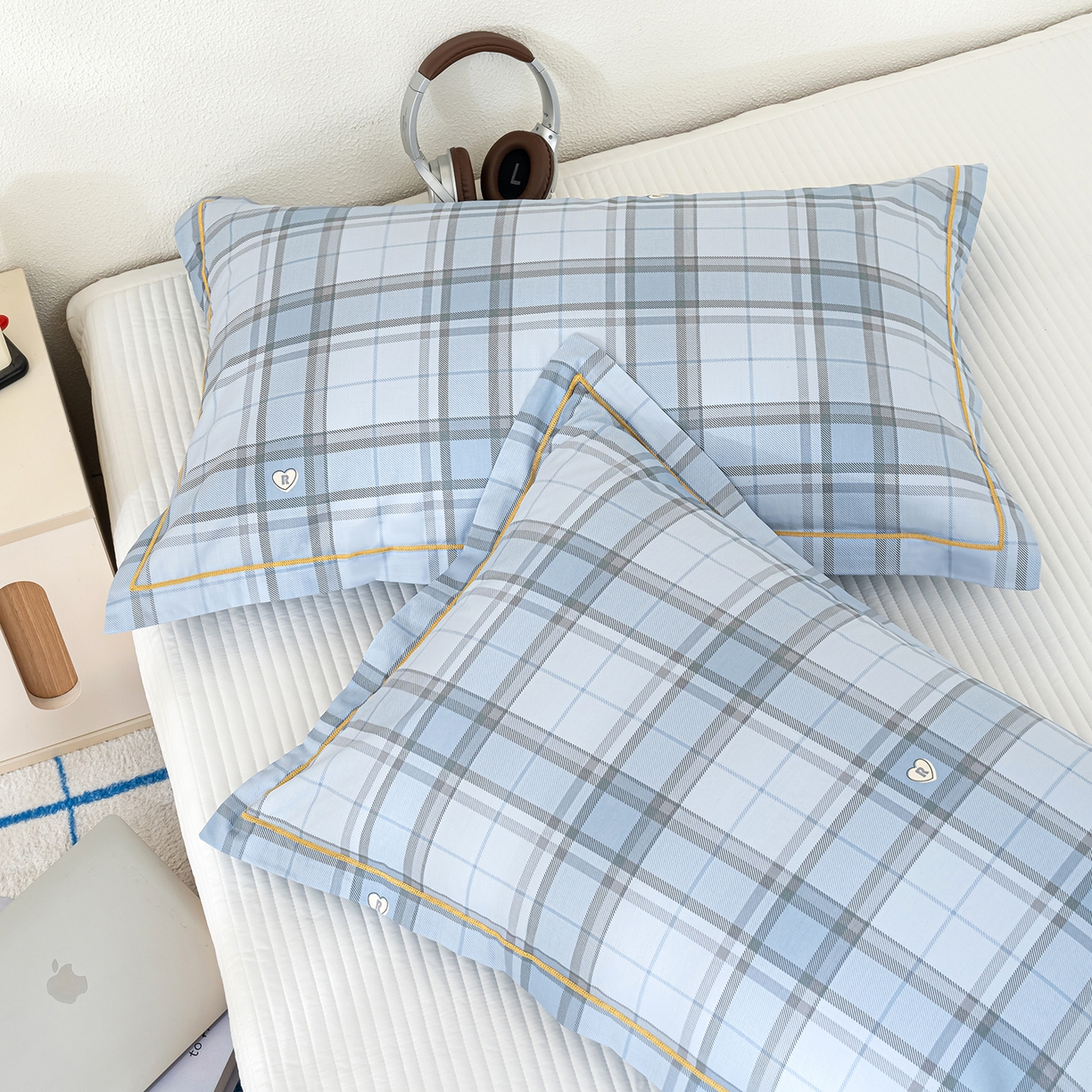 91家纺网 家纺一手货源 找家纺 良佐生活 2026新款40支铂金精梳全棉一字绣枕套 贝里斯