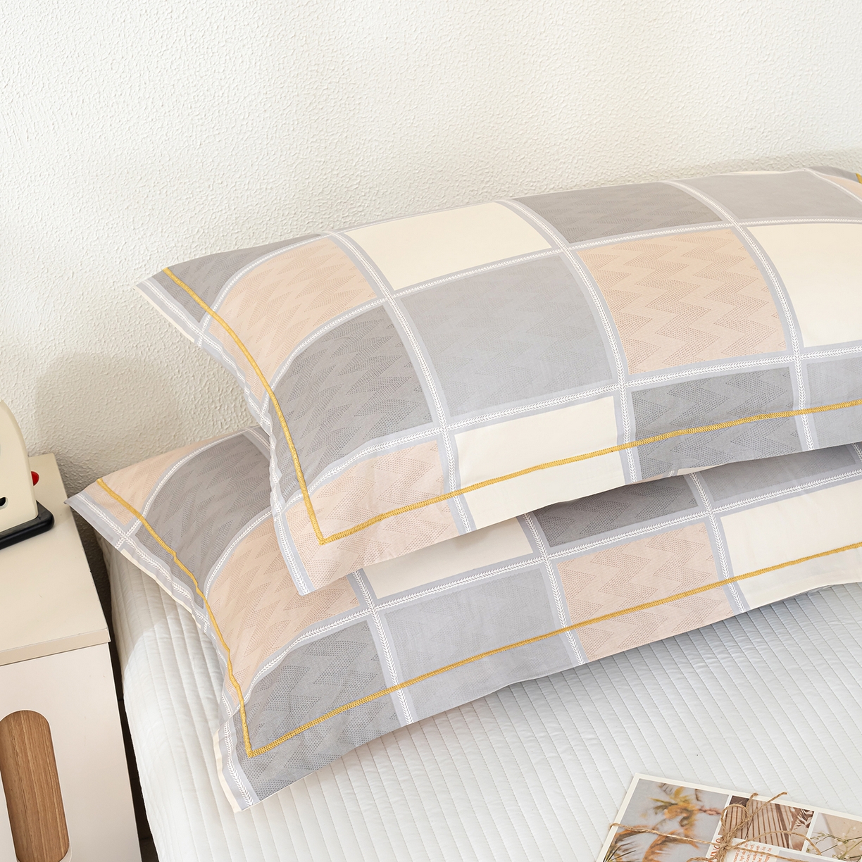 91家纺网 家纺一手货源 找家纺 良佐生活 2026新款40支铂金精梳全棉一字绣枕套 云川