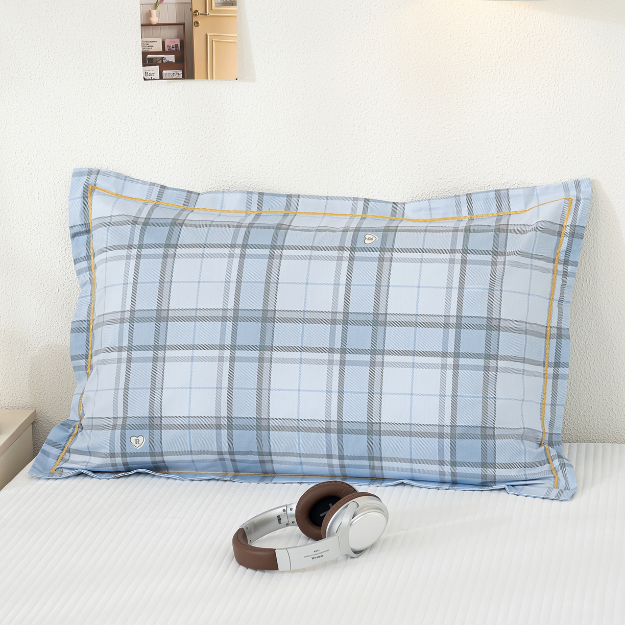 91家纺网 家纺一手货源 找家纺 良佐生活 2026新款40支铂金精梳全棉一字绣枕套 贝里斯