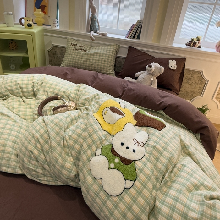 麦田家纺 2026加密A类色织全棉纯棉水洗棉毛巾绣四件套 蛋糕小兔