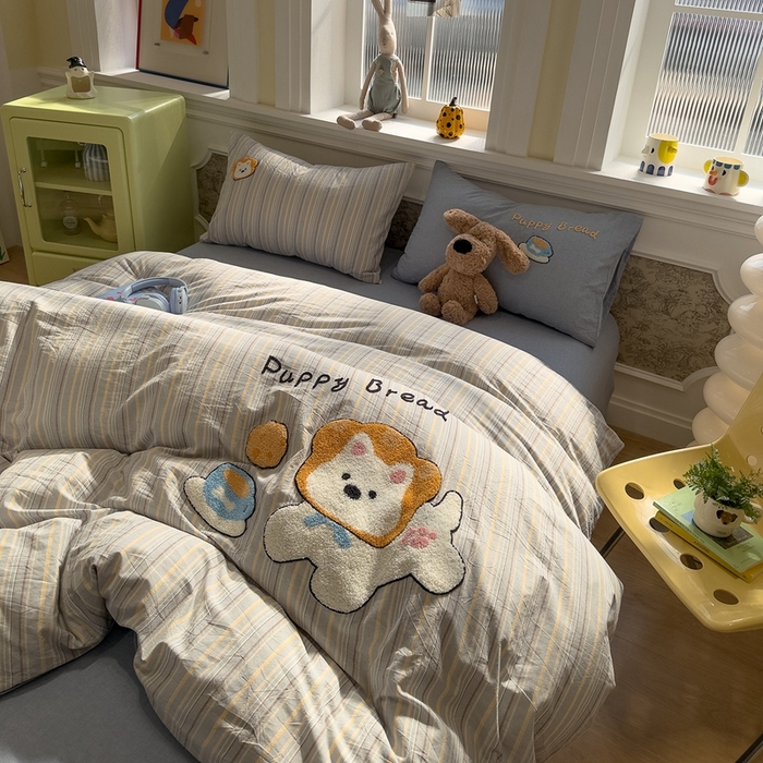 91家纺网 家纺一手货源 找家纺 麦田家纺 2026加密A类色织全棉纯棉水洗棉毛巾绣四件套 面包小狗