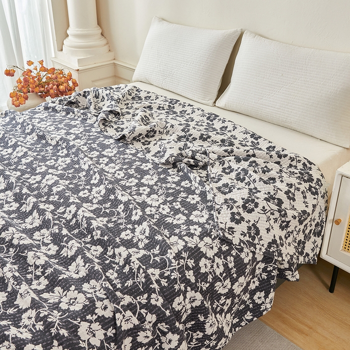 91家纺网 家纺一手货源 找家纺 悦然毛巾被 2026新款全棉纯棉三层水洗色织纱布毛巾被盖毯夏凉被空调被 繁花似锦