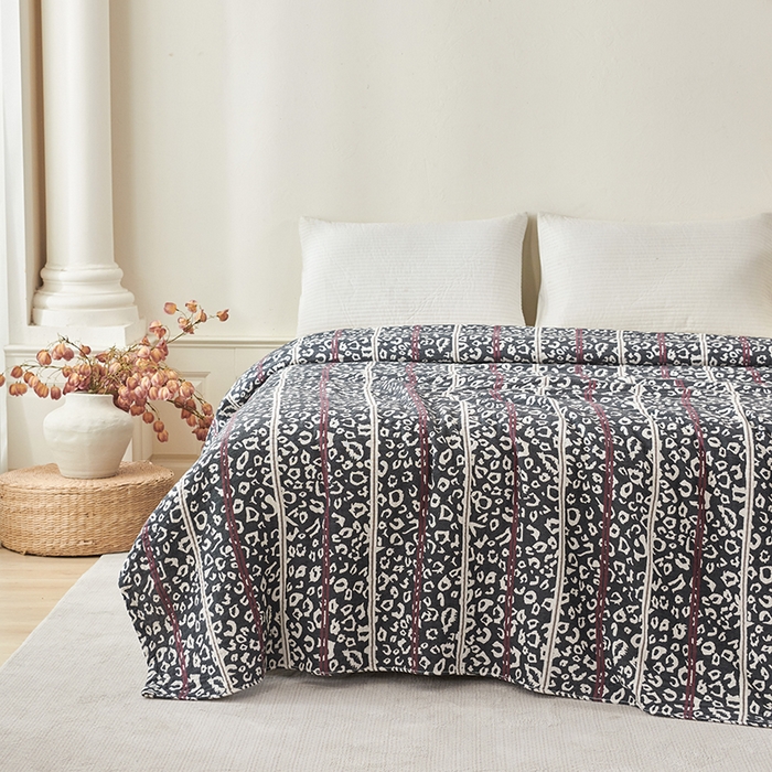 91家纺网 家纺一手货源 找家纺 悦然毛巾被 2026新款全棉纯棉三层水洗色织纱布毛巾被盖毯夏凉被空调被 摩登