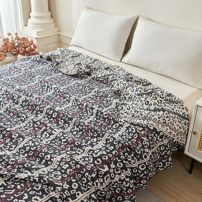 91家纺网 家纺一手货源 找家纺 悦然毛巾被 2026新款全棉纯棉三层水洗色织纱布毛巾被盖毯夏凉被空调被 摩登