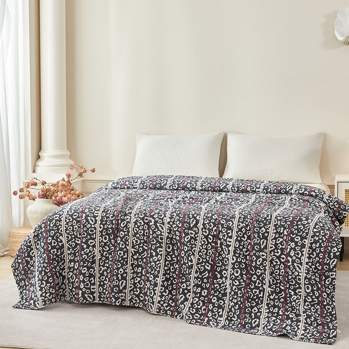 91家纺网 家纺一手货源 找家纺 悦然毛巾被 2026新款全棉纯棉三层水洗色织纱布毛巾被盖毯夏凉被空调被 摩登