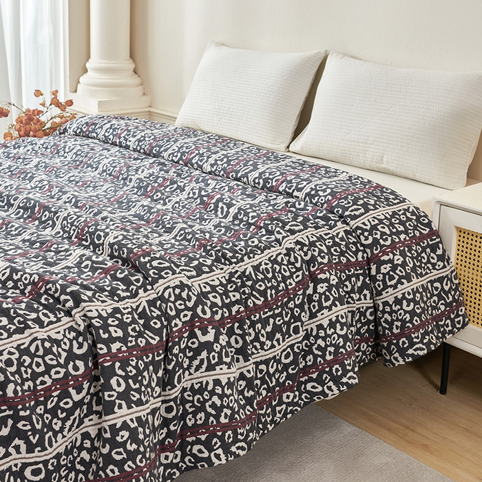 91家纺网 家纺一手货源 找家纺 悦然毛巾被 2026新款全棉纯棉三层水洗色织纱布毛巾被盖毯夏凉被空调被 摩登