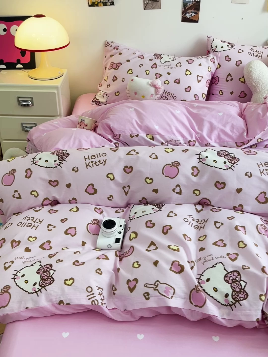 91家纺网 家纺一手货源 找家纺 朵希曼 2026新款正版授权全棉纯棉三丽鸥系列 凯蒂乐园