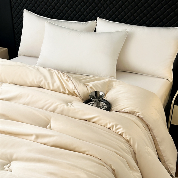 91家纺网 家纺一手货源 找家纺 林希 2026新款真丝缎天丝棉大豆被双人春秋被空调被加厚冬被婚庆送礼 牛奶米